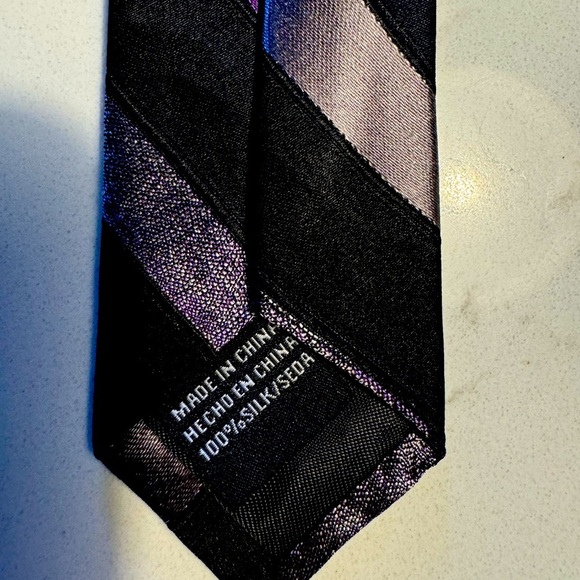 Claiborne Men's Purple Striped Silk Tie - Picture 3 of 3